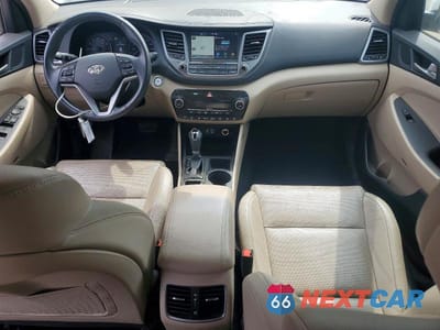Zdjęcie 8 z 11 samochodu: 2018 HYUNDAI TUCSON LIMITED VIN:KM8J3CA29JU834934 - miniatura