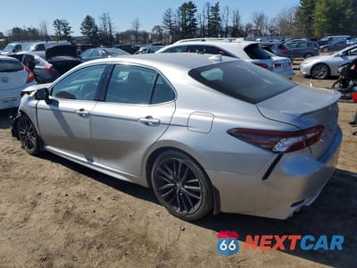 Drugie zdjęcie samochodu z przodu: 2024 TOYOTA CAMRY HYBRID XSE VIN:4T1K31AK8RU070949 - miniatura