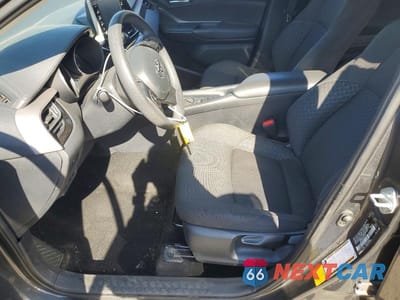 Zdjęcie 7 z 12 samochodu: 2021 TOYOTA C-HR LE VIN:NMTKHMBX4MR135230 - miniatura