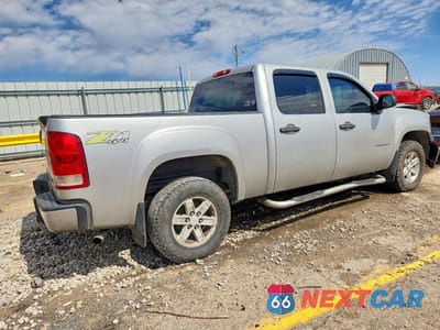 Trzecie zdjęcie samochodu z tyłu: 2011 GMC SIERRA K1500 SLE VIN:3GTP2VE36BG138259 - miniatura