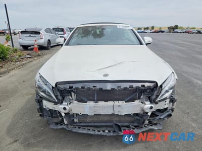Piąte zdjęcie samochodu w środku: 2018 MERCEDES-BENZ C 300 VIN:WDDWK4JB3JF624908 - miniatura