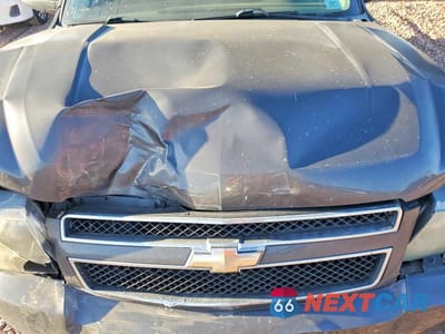 Zdjęcie 12 z 12 samochodu: 2011 CHEVROLET TAHOE K1500 LT VIN:1GNSKBE06BR168772 - miniatura