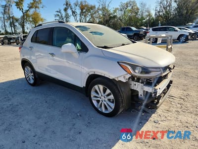 Czwarte zdjęcie samochodu z boku: 2020 CHEVROLET TRAX PREMIER VIN:KL7CJMSB8LB339451 - miniatura