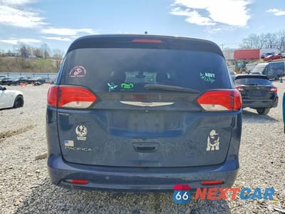 Zdjęcie 6 z 12 samochodu: 2017 CHRYSLER PACIFICA TOURING VIN:2C4RC1DG8HR654497 - miniatura