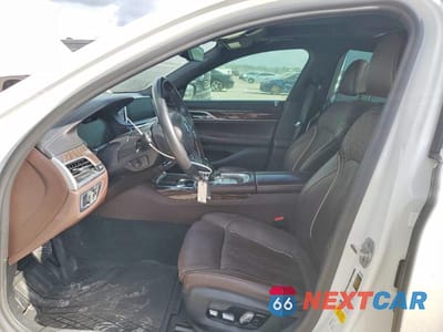 Zdjęcie 7 z 12 samochodu: 2021 BMW 740 I VIN:WBA7T2C02MCG11939 - miniatura