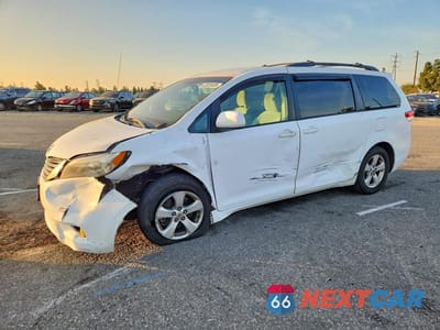2011 TOYOTA SIENNA LE 8-PASSENGER 5TDKK3DC4BS107898 - główne zdjęcie licytacji z USA - miniatura