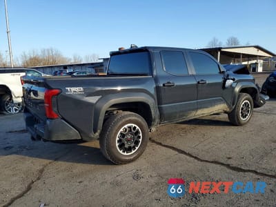 Trzecie zdjęcie samochodu z tyłu: 2025 TOYOTA TACOMA TRD OFF-ROAD VIN:3TYLE5JN5ST082723 - miniatura