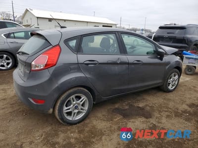 Trzecie zdjęcie samochodu z tyłu: 2019 FORD FIESTA SE VIN:3FADP4EJ3KM112206 - miniatura