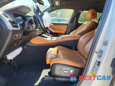 Zdjęcie 7 z 13 samochodu: 2021 BMW X6 SDRIVE 40I VIN:5UXCY4C06M9G35025 - miniatura