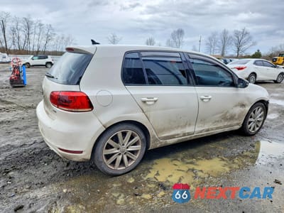 Trzecie zdjęcie samochodu z tyłu: 2010 VOLKSWAGEN GOLF VIN:WVWNM9AJ0AW292558 - miniatura