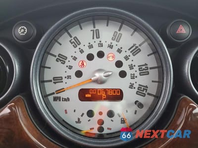 Zdjęcie 9 z 11 samochodu: 2003 MINI COOPER VIN:WMWRC33413TE18200 - miniatura