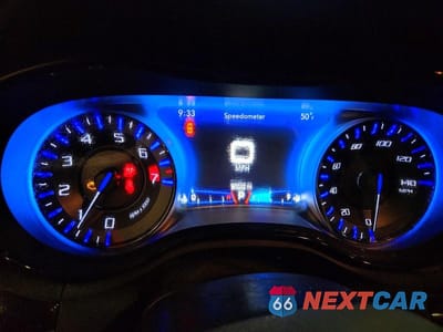 Zdjęcie 9 z 11 samochodu: 2016 CHRYSLER 300 S VIN:2C3CCAGG3GH325006 - miniatura