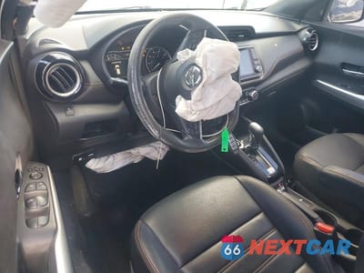Zdjęcie 8 z 13 samochodu: 2019 NISSAN KICKS SR VIN:3N1CP5CU3KL511523 - miniatura