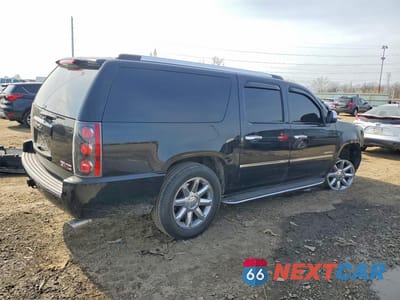 Trzecie zdjęcie samochodu z tyłu: 2013 GMC YUKON XL DENALI VIN:1GKS2MEF8DR182219 - miniatura