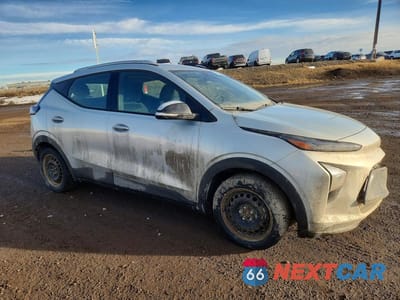 Czwarte zdjęcie samochodu z boku: 2022 CHEVROLET BOLT EUV UNKNOWN VIN:1G1FY6S04N4114501 - miniatura
