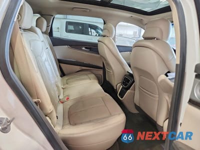 Zdjęcie 11 z 14 samochodu: 2016 LINCOLN MKX RESERVE VIN:2LMTJ6LR8GBL53988 - miniatura