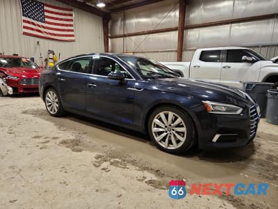 Czwarte zdjęcie samochodu z boku: 2018 AUDI A5 PREMIUM PLUS VIN:WAUBNCF57JA006014 - miniatura