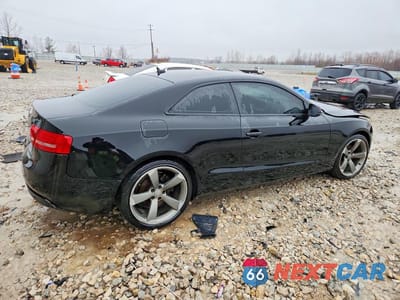 Trzecie zdjęcie samochodu z tyłu: 2011 AUDI A5 PREMIUM PLUS VIN:WAULFAFR0BA056425 - miniatura