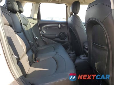 Zdjęcie 10 z 11 samochodu: 2024 MINI COOPER S VIN:WMW53DK06R2V00535 - miniatura