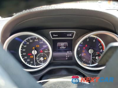 Zdjęcie 9 z 12 samochodu: 2015 MERCEDES-BENZ GL 550 4MATIC VIN:4JGDF7DE9FA499054 - miniatura