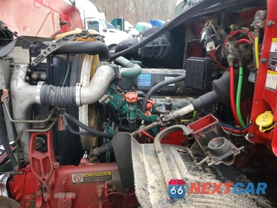 Zdjęcie 7 z 10 samochodu: 2013 VOLVO VHD SEMI TRUCK VIN:4V4KC9EJ8DN147556 - miniatura