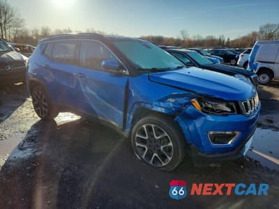 Czwarte zdjęcie samochodu z boku: 2019 JEEP COMPASS LIMITED VIN:3C4NJDCB9KT656386 - miniatura