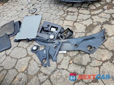 Zdjęcie 12 z 12 samochodu: 2016 PORSCHE PANAMERA S VIN:WP0AB2A72GL050638 - miniatura