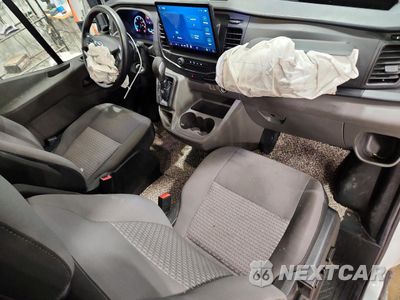Zdjęcie 8 z 13 samochodu: 2024 FORD TRANSIT 350 UTILITY / SERVICE VAN VIN:1FTBW3XG8RKA17710 - miniatura