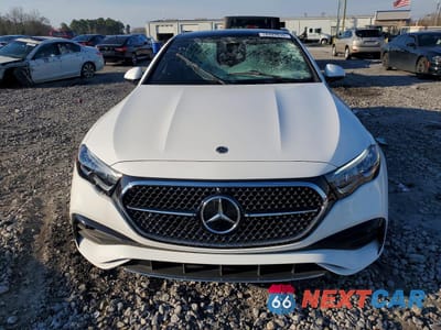 Piąte zdjęcie samochodu w środku: 2025 MERCEDES-BENZ E 350 VIN:W1KLF4GB1SA156495 - miniatura