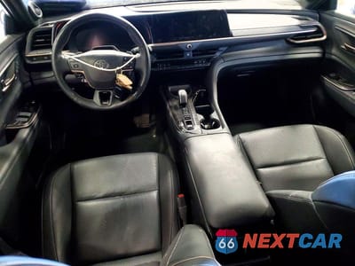 Zdjęcie 8 z 13 samochodu: 2024 TOYOTA CROWN PLATINUM VIN:JTDAFAAF3R3007001 - miniatura
