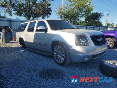 Czwarte zdjęcie samochodu z boku: 2013 GMC YUKON XL C1500 SLT VIN:1GKS1KE0XDR347478 - miniatura