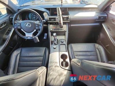Zdjęcie 8 z 12 samochodu: 2017 LEXUS IS 300 BASE VIN:JTHCM1D26H5019328 - miniatura