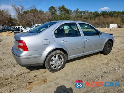 Trzecie zdjęcie samochodu z tyłu: 2004 VOLKSWAGEN JETTA GL VIN:3VWRK69M54M019024 - miniatura