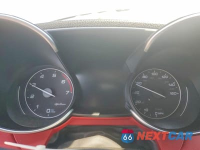 Zdjęcie 9 z 12 samochodu: 2018 ALFA ROMEO GIULIA Q4 VIN:ZARFAEDN0J7563901 - miniatura