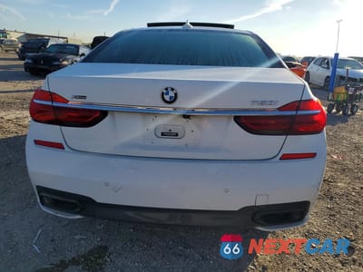 Zdjęcie 6 z 12 samochodu: 2019 BMW 750 XI VIN:WBA7F2C58KB239932 - miniatura
