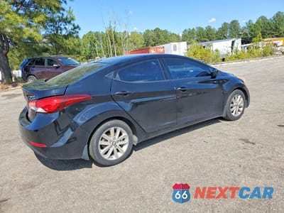 Trzecie zdjęcie samochodu z tyłu: 2015 HYUNDAI ELANTRA SE VIN:KMHDH4AE6FU226472 - miniatura