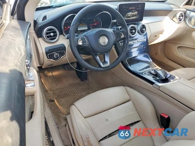 Zdjęcie 8 z 12 samochodu: 2017 MERCEDES-BENZ C 300 VIN:WDDWJ4JBXHF521126 - miniatura