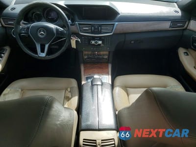 Zdjęcie 8 z 11 samochodu: 2013 MERCEDES-BENZ E 350 VIN:WDDHF5KB5DA756068 - miniatura