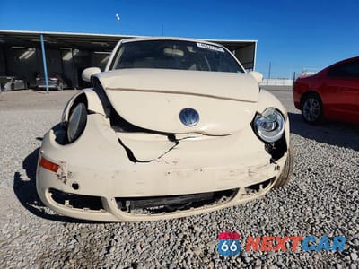 Piąte zdjęcie samochodu w środku: 2009 VOLKSWAGEN NEW BEETLE S VIN:3VWPW31C89M503578 - miniatura