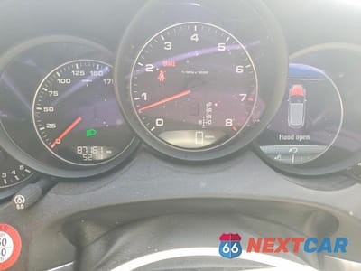 Zdjęcie 9 z 12 samochodu: 2016 PORSCHE CAYENNE VIN:WP1AA2A28GKA37646 - miniatura