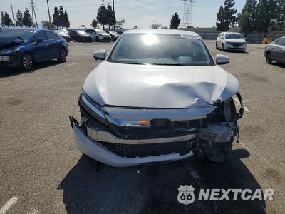 Piąte zdjęcie samochodu w środku: 2020 HONDA CLARITY TOURING VIN:JHMZC5F32LC000631 - miniatura