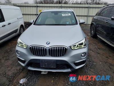 Piąte zdjęcie samochodu w środku: 2016 BMW X1 XDRIVE28I VIN:WBXHT3Z3XG4A51717 - miniatura