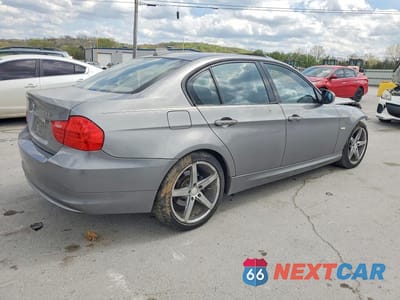 Trzecie zdjęcie samochodu z tyłu: 2009 BMW 328 I VIN:WBAPH77529NM27503 - miniatura