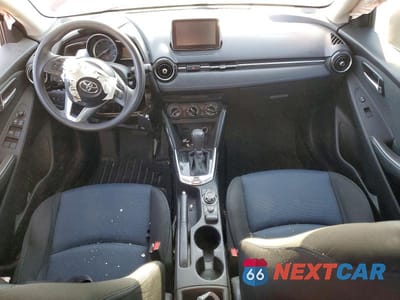 Zdjęcie 8 z 12 samochodu: 2018 TOYOTA YARIS IA BASE VIN:3MYDLBYV8JY313312 - miniatura