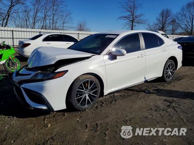 2022 TOYOTA CAMRY SE 4T1G11AK3NU055779 - główne zdjęcie licytacji z USA - miniatura