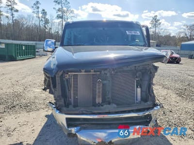 Piąte zdjęcie samochodu w środku: 2020 NISSAN NV 3500 HD SV VIN:5BZBF0AA7LN851007 - miniatura