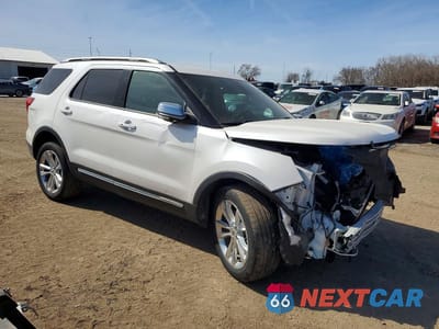 Czwarte zdjęcie samochodu z boku: 2019 FORD EXPLORER XLT VIN:1FM5K8D86KGA88931 - miniatura