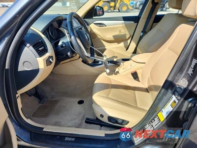 Zdjęcie 7 z 11 samochodu: 2015 BMW X1 XDRIVE28I VIN:WBAVL1C50FVY29508 - miniatura