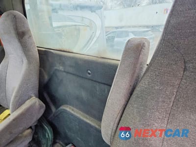 Zdjęcie 6 z 10 samochodu: 2015 INTERNATIONAL PROSTAR SEMI TRUCK VIN:3HSDJAPRXFN120601 - miniatura