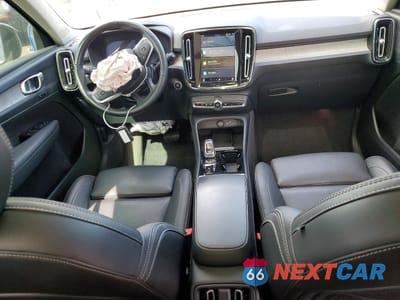 Zdjęcie 8 z 14 samochodu: 2024 VOLVO XC40 PLUS VIN:YV4L12UL4R2361076 - miniatura